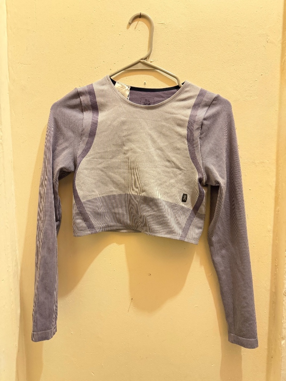 Women ON Running Studio Knit Long T-Crop